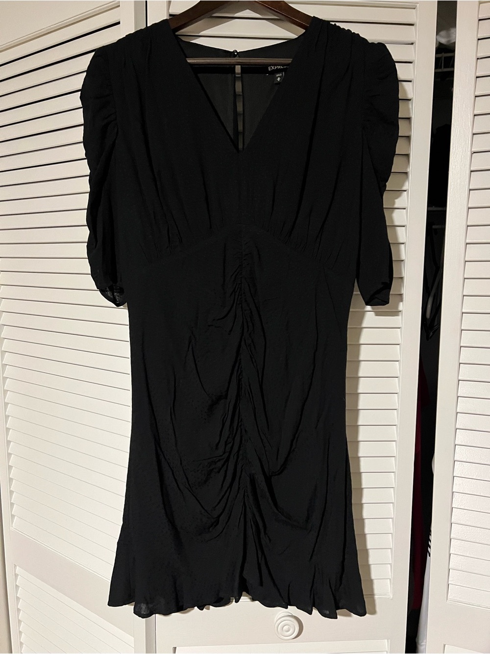 Express Black V-Neck Ruched Short Dress